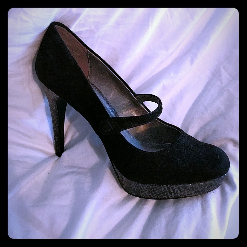 Black suede sky high heel